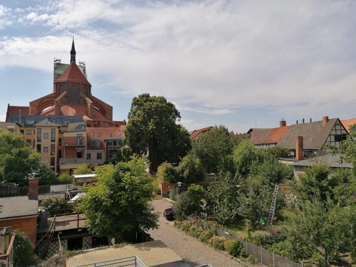 Townhouse Altstadt Wismar Upper Apartment Mit Zwei Terrassen Zewnętrze zdjęcie